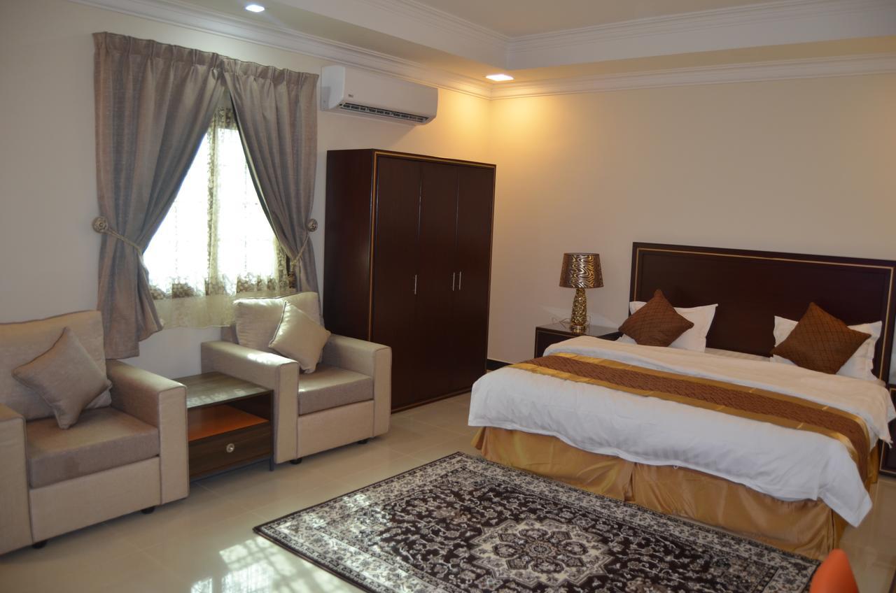 Almanzel Althahabi Aparthotel Даммам Екстер'єр фото